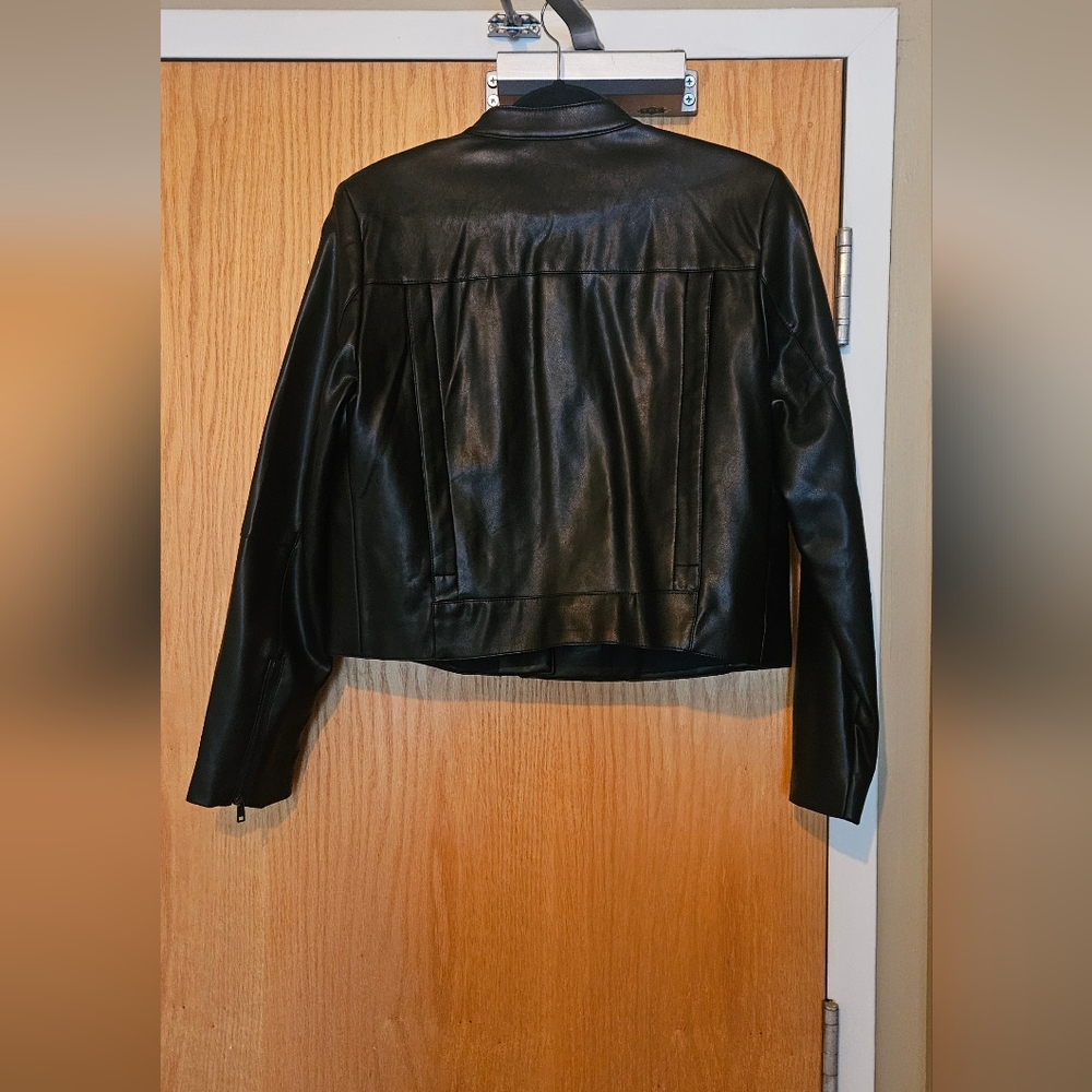 Banana Republic Black Faux Leather Jacket - NWT - Picture 5 of 11